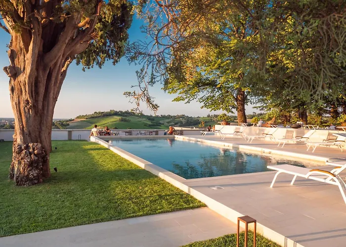 Villa Monty Banks